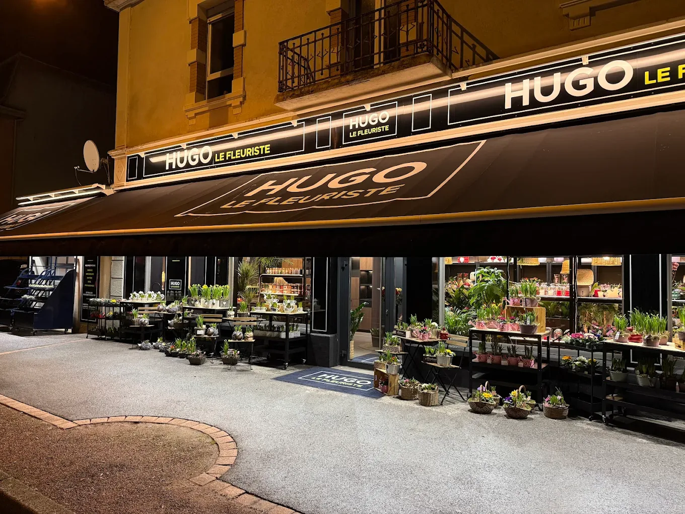 Devanture boutique Hugo le Fleuriste Montbéliard
